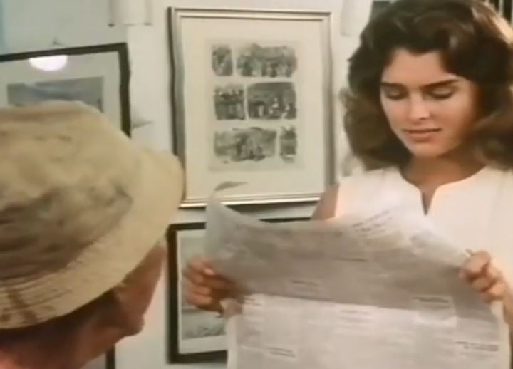 البطلة تبحث عن مكان الكنز فى الفيلم الأصلي