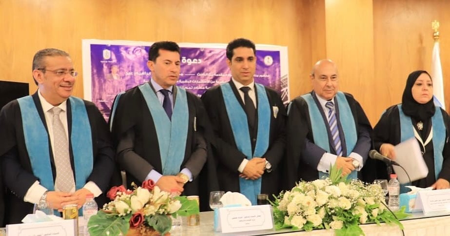 محمد شيحة والدكتور أشرف صبحى محمد شيحة والدكتور أشرف صبحى