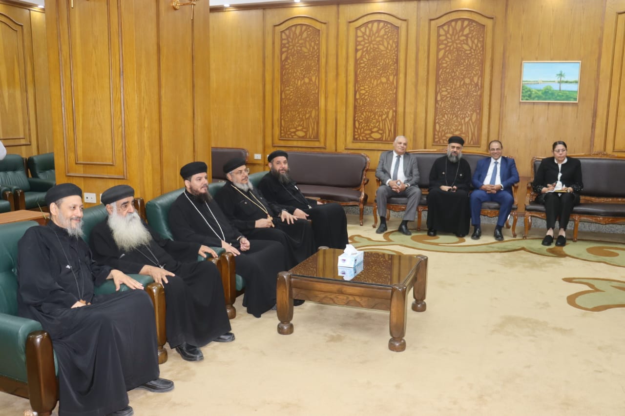 وفود الكنيسة تقدم التهنئة وفود الكنيسة تقدم التهنئة