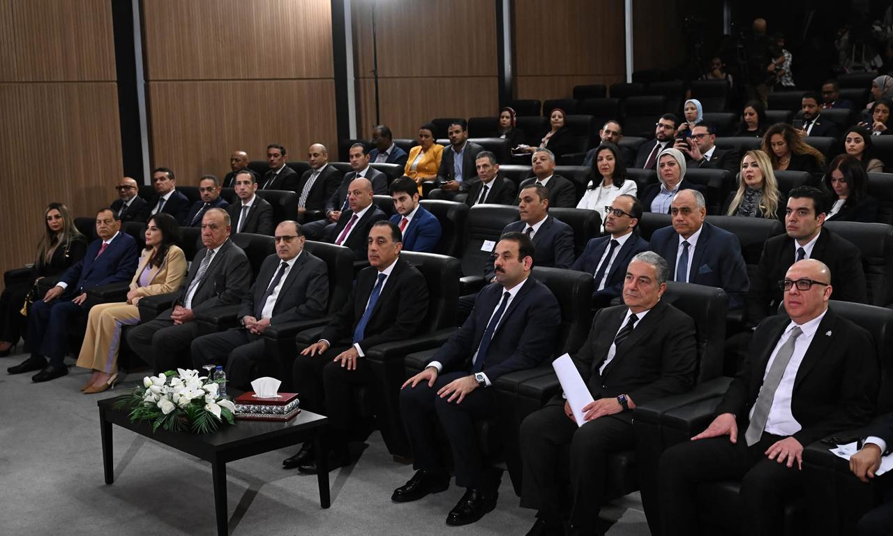 رئيس الوزراء يشهد توقيع عقد شراكة وتطوير لإطلاق مدينة جريان بمحور الشيخ زايد (7)