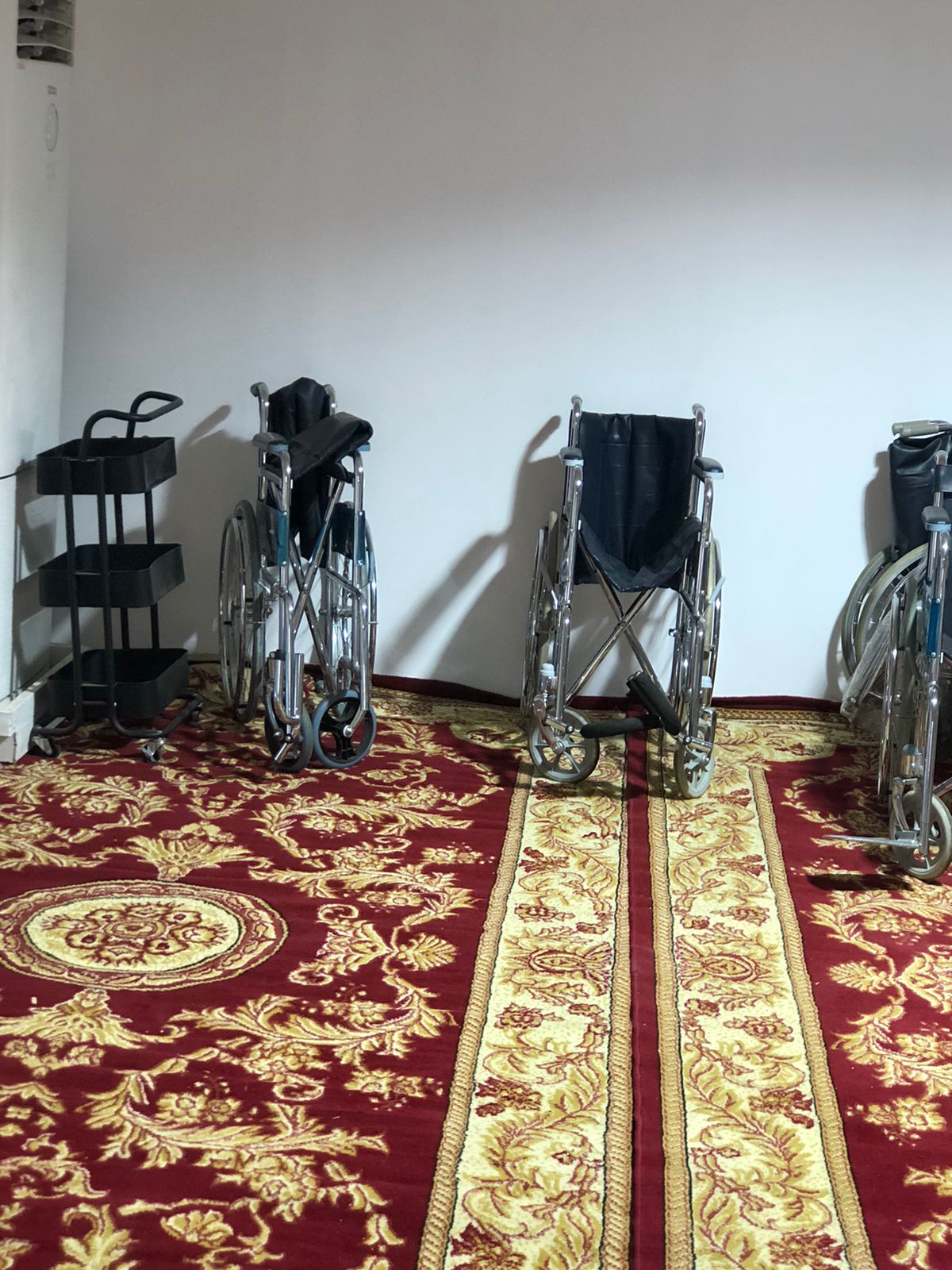 كراسي متحركة (2)