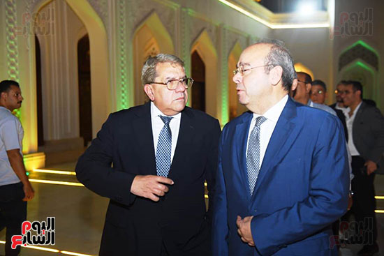 عبد اللطيف المناوي و عمرو الجارحي وزير المالية الاسبق عبد اللطيف المناوي و عمرو الجارحي وزير المالية الاسبق