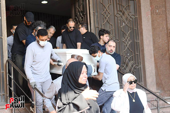 نقل جثمان سميحة أيوب من منزلها بالزمالك نقل جثمان سميحة أيوب من منزلها بالزمالك