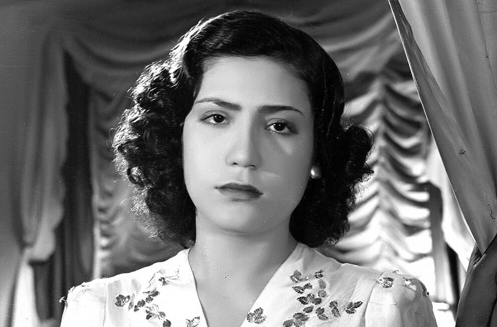 صورة-نادرة-خاصة-بشهريار-النجوم-لأول-أعمال-الفنانة-سميحة-أيوب-فيلم-المتشردة-عام-19471722436323 صورة-نادرة-خاصة-بشهريار-النجوم-لأول-أعمال-الفنانة-سميحة-أيوب-فيلم-المتشردة-عام-19471722436323
