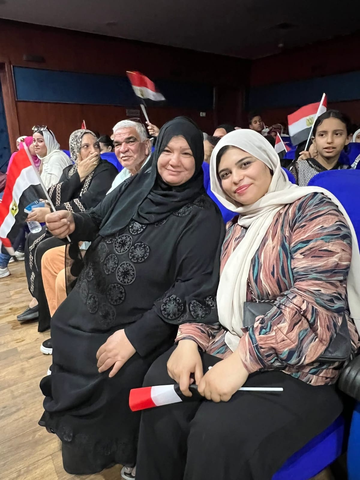 الشعب الجمهوري بالقليوبية يكرم أسر الشهداء في احتفالية كبرى بذكرى ثورة 30 يونيو (1)