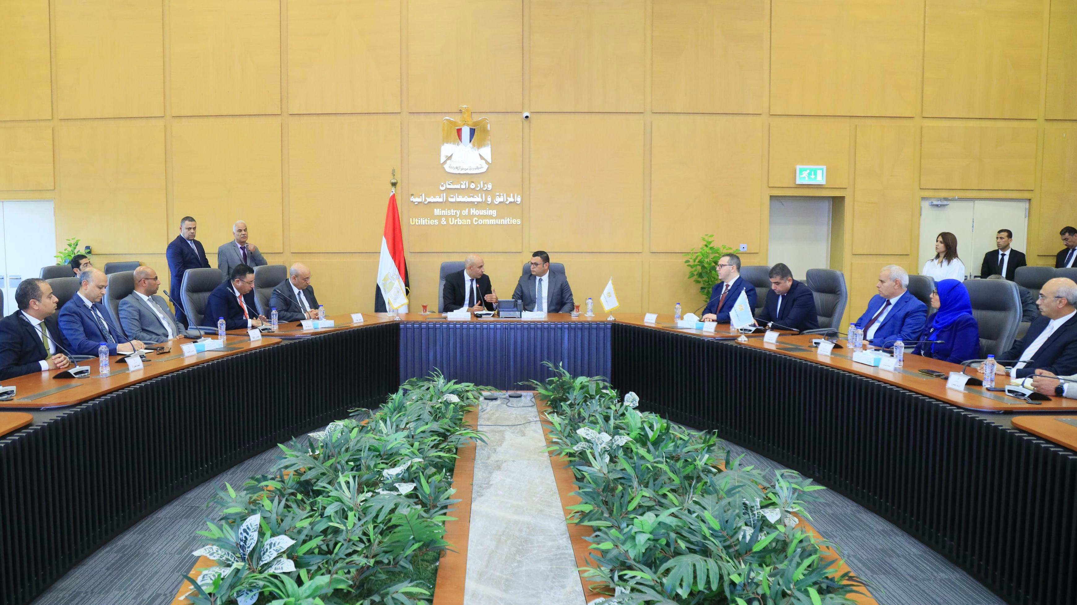 جانب من الاجتماع جانب من الاجتماع