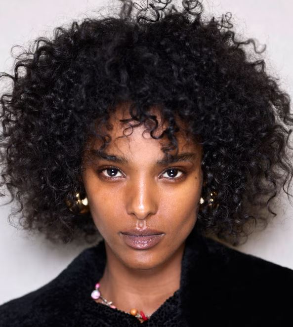 طرق العناية بالشعر الكيرلي