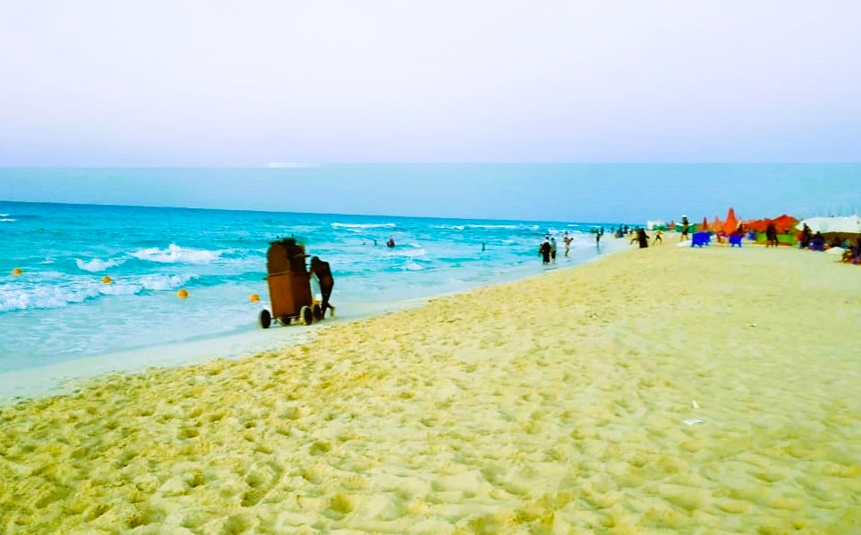 هدوء وخصوصية على شواطئ كورنيش مطروح الجديد