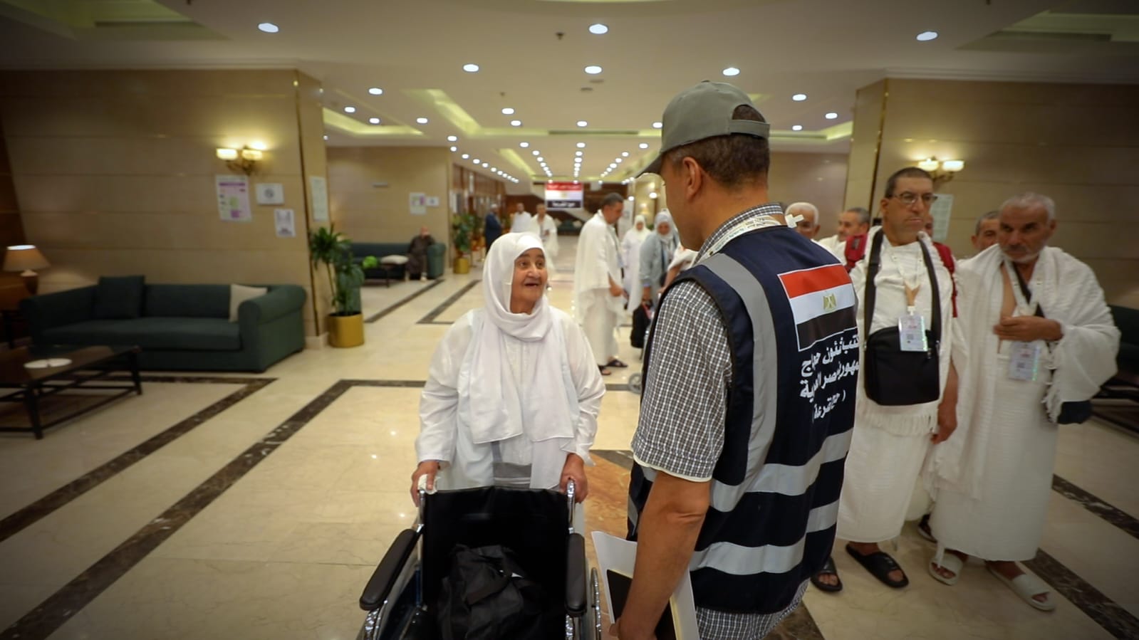 بعثة الحج المصرية تنجح في تصعيد الحجاج إلى عرفات بسلاسة (21)