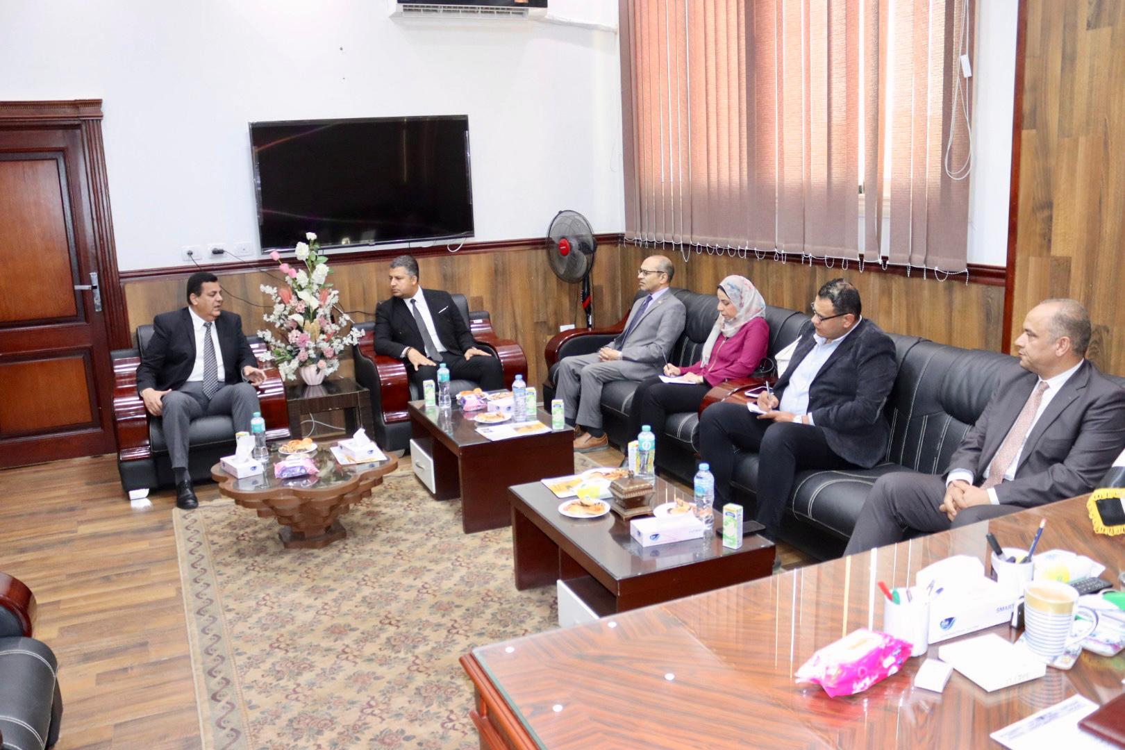 اقتصادية حقوق الإنسان تزور جامعة بني سويف التكنولوجية   (3)