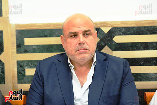  تقديم واجب العزاء إلى علاء نبيل المدير الفنى للاتحاد المصرى لكرة القدم  (3)