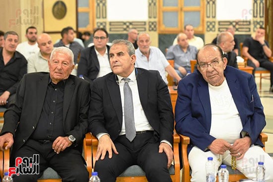  تقديم واجب العزاء إلى علاء نبيل المدير الفنى للاتحاد المصرى لكرة القدم  (13)
