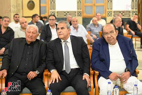  تقديم واجب العزاء إلى علاء نبيل المدير الفنى للاتحاد المصرى لكرة القدم  (13)