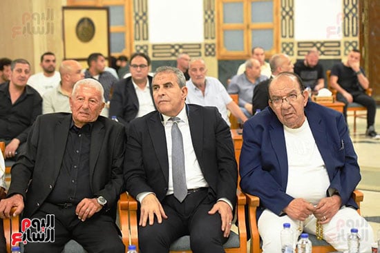  تقديم واجب العزاء إلى علاء نبيل المدير الفنى للاتحاد المصرى لكرة القدم  (16)