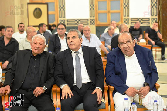  تقديم واجب العزاء إلى علاء نبيل المدير الفنى للاتحاد المصرى لكرة القدم  (16)