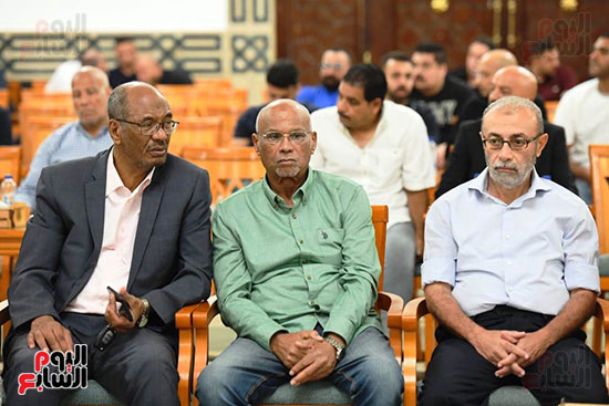  تقديم واجب العزاء إلى علاء نبيل المدير الفنى للاتحاد المصرى لكرة القدم  (10)