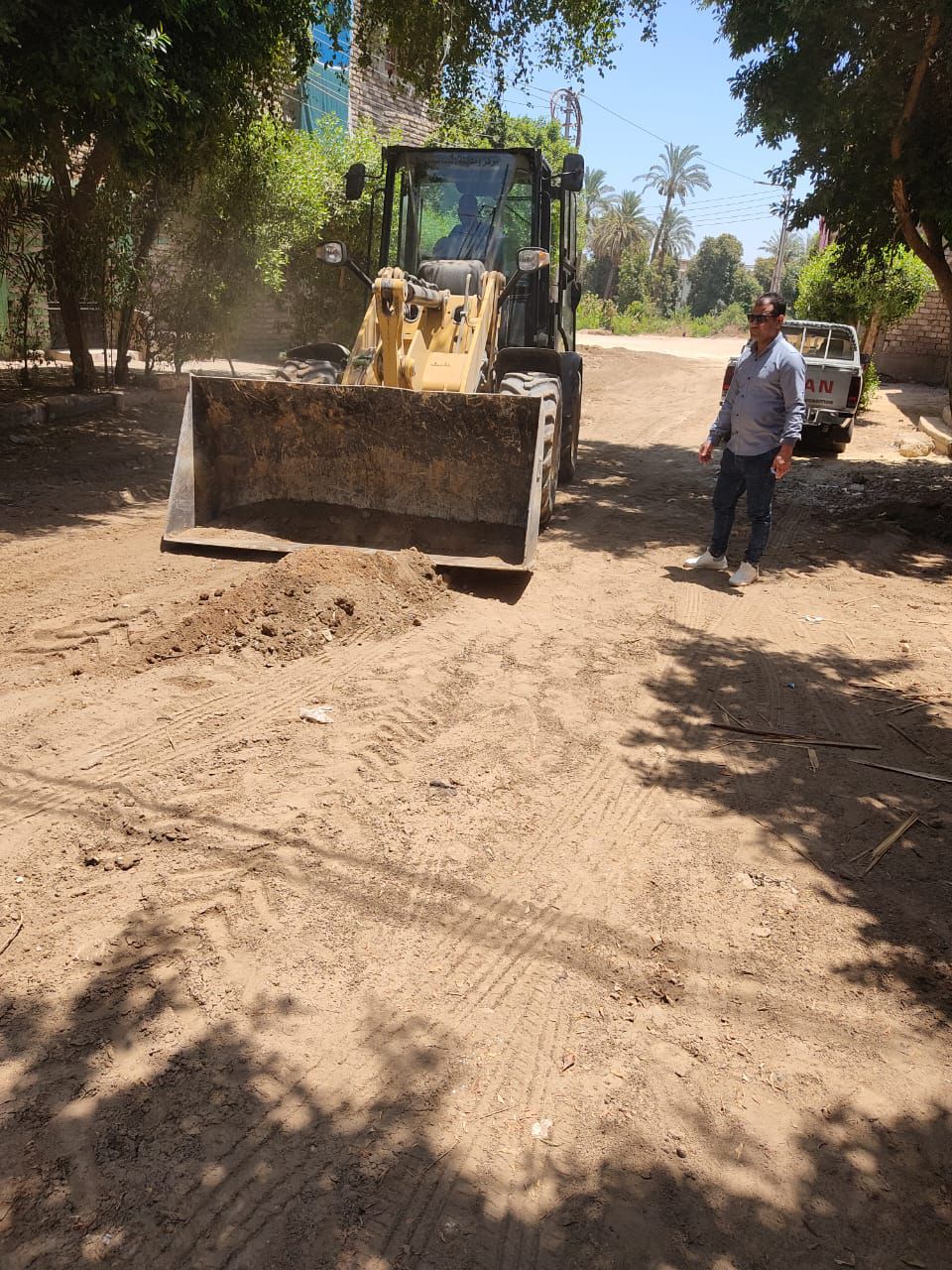 رئيس مدينة البياضية يتابع تجميل ونظافة المدينة ليلة العيد