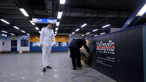 انتشار أمني واسع وخدمات متكاملة في الميادين والطرق (21)