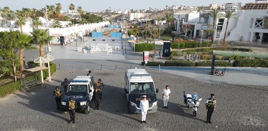 انتشار أمني واسع وخدمات متكاملة في الميادين والطرق (7)