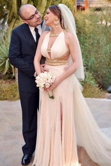 فستان كارول سماحة