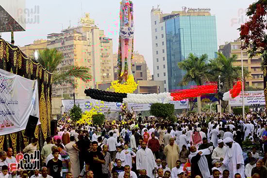 ساحة صلاة العيد من مسجد مصطفى محمود ساحة صلاة العيد من مسجد مصطفى محمود