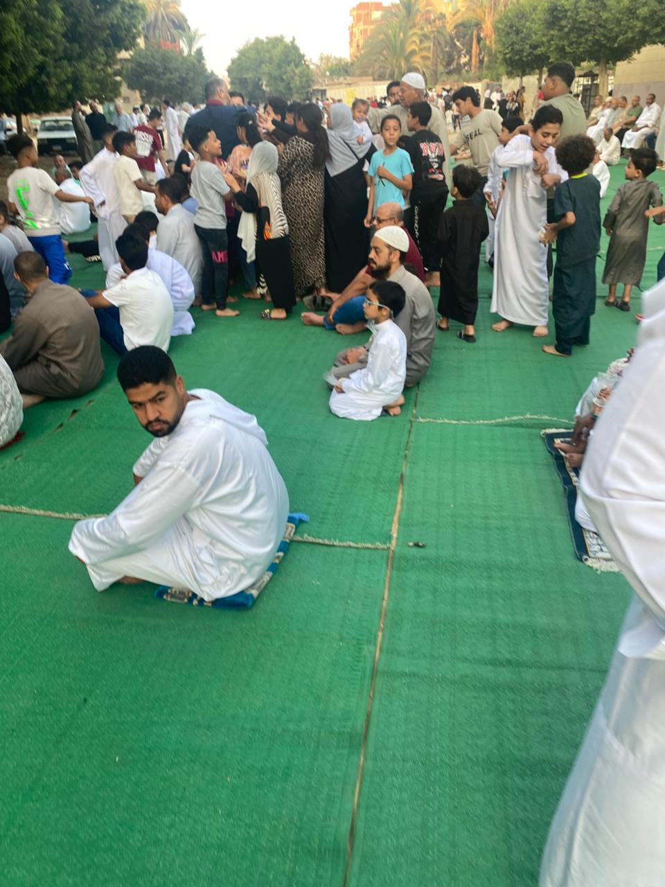 فرحة العيد تملأ ساحة الرضوان بمدينة السلام (19)