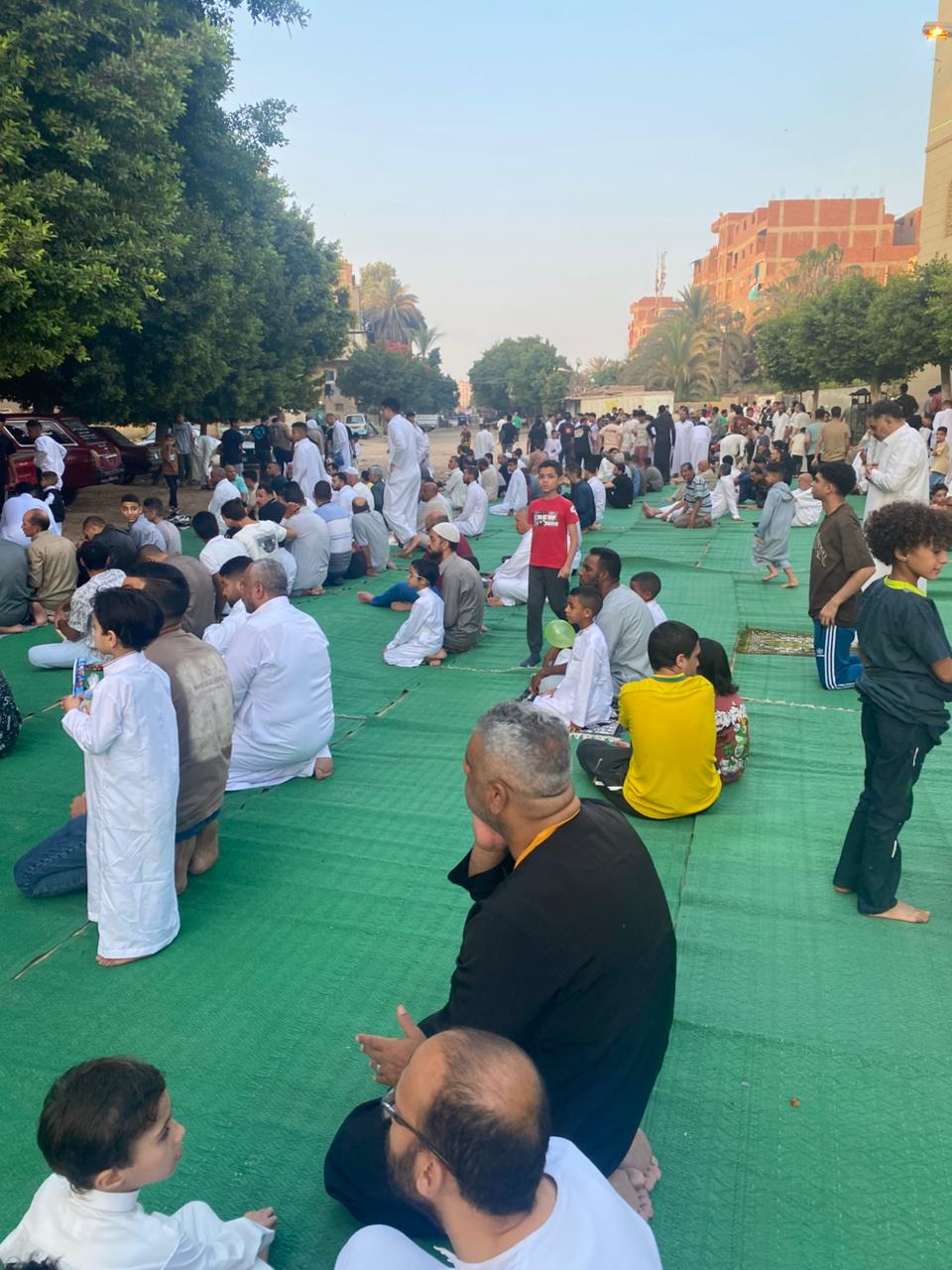 فرحة العيد تملأ ساحة الرضوان بمدينة السلام (26)