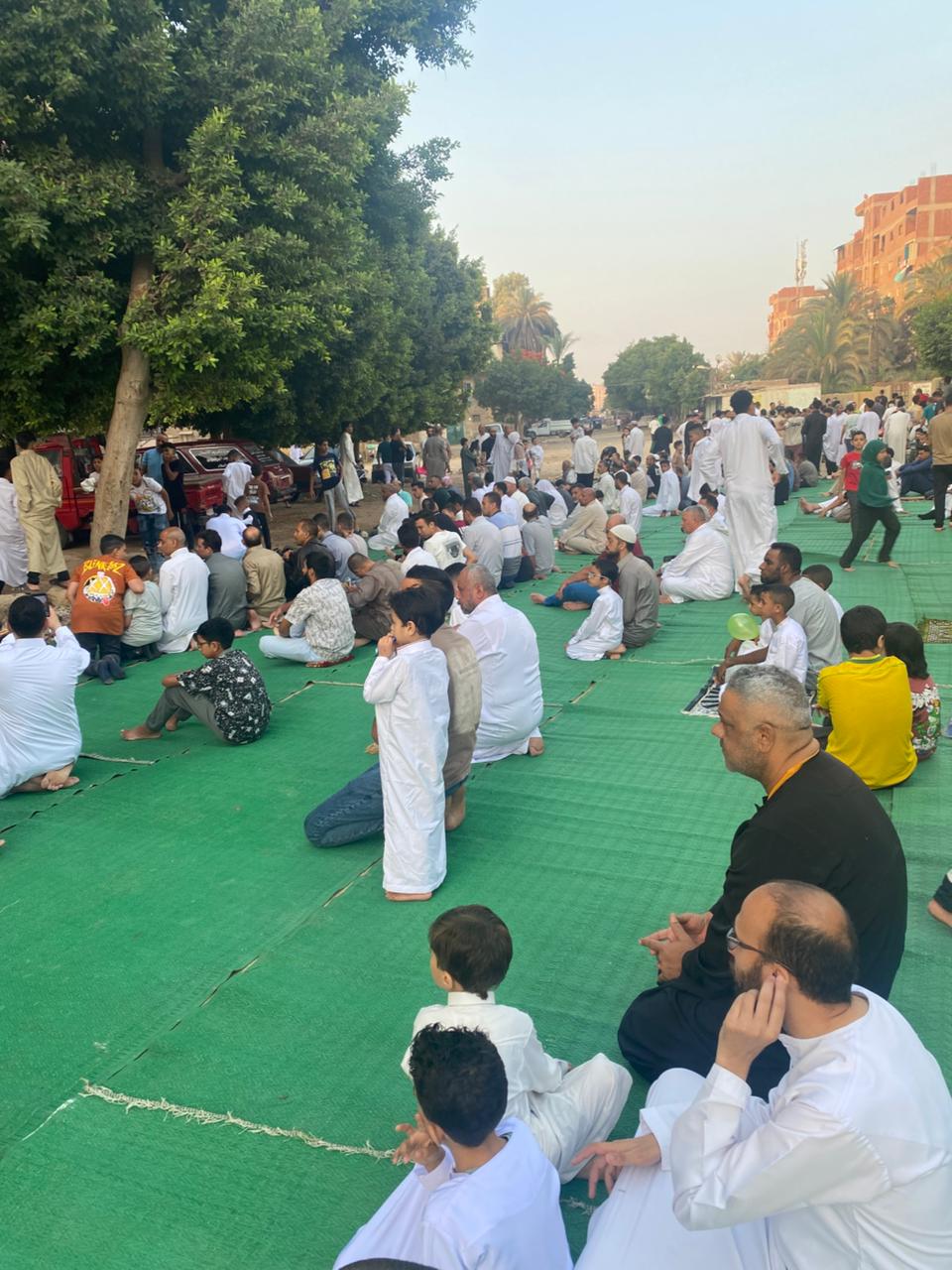 فرحة العيد تملأ ساحة الرضوان بمدينة السلام (16)