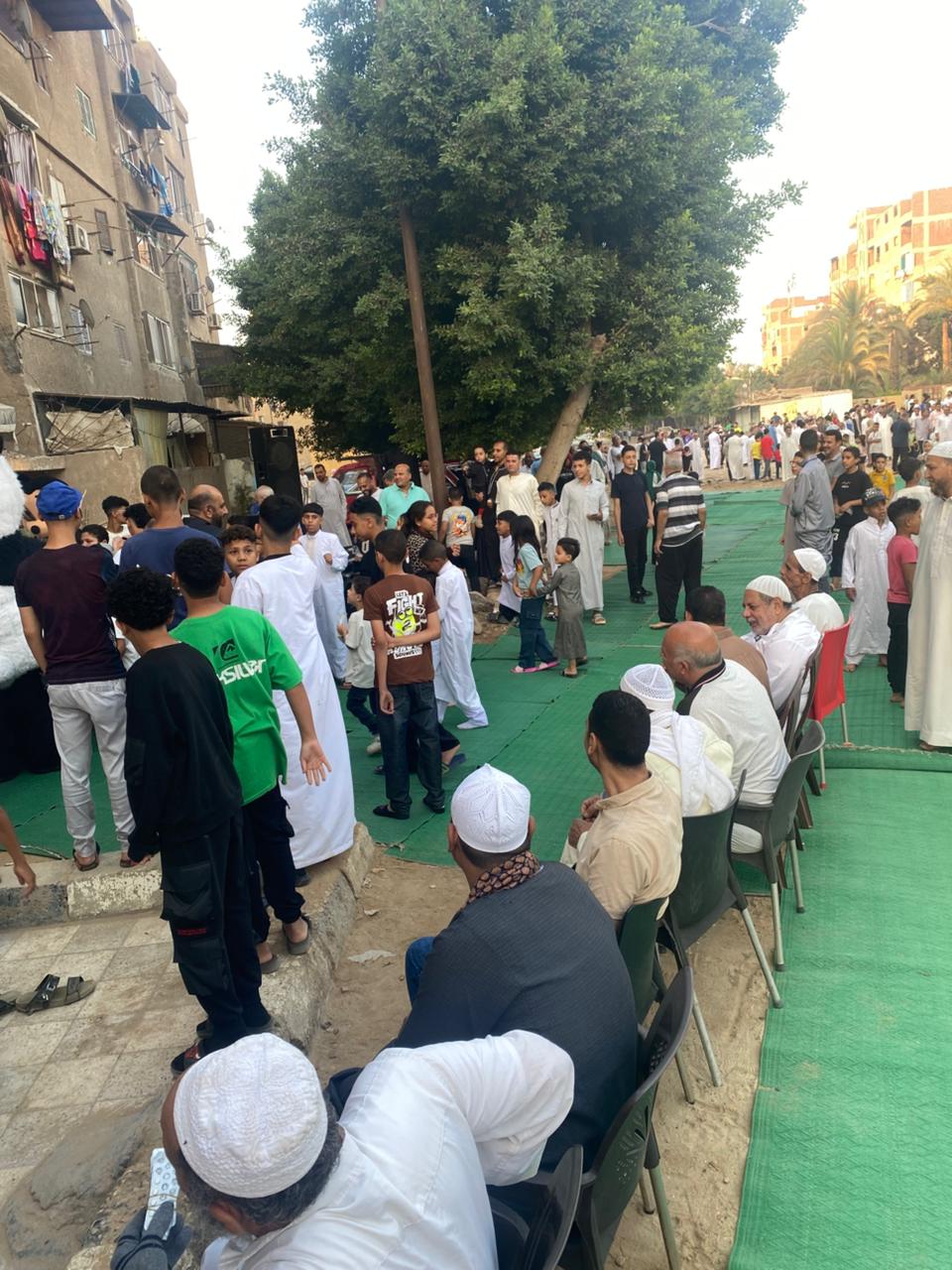 فرحة العيد تملأ ساحة الرضوان بمدينة السلام (9)