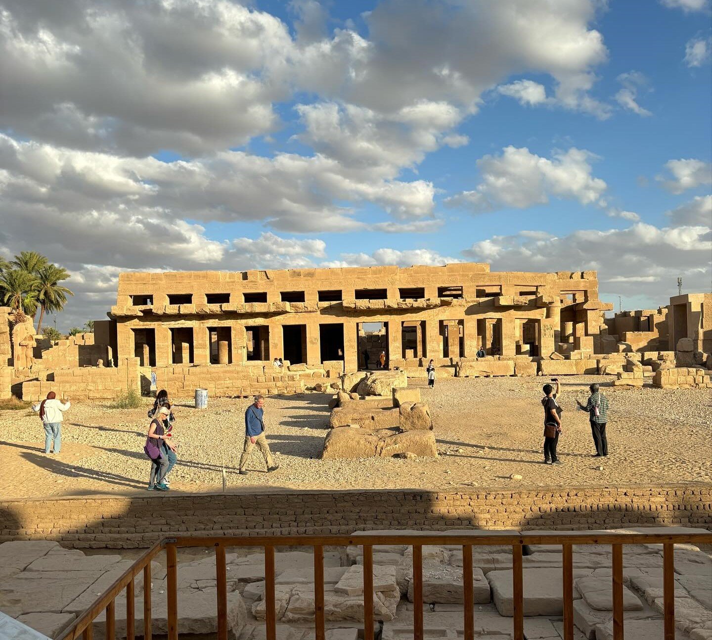 معبد خونسو داخل مجمع معابد الكرنك معبد خونسو داخل مجمع معابد الكرنك