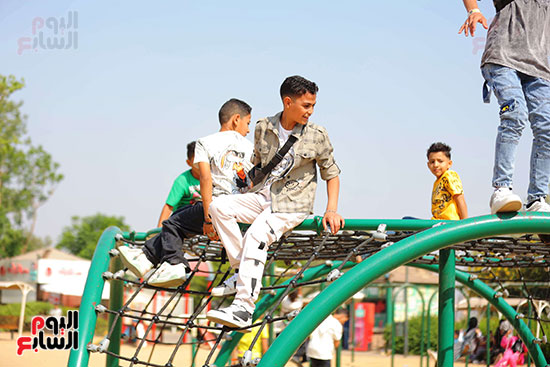 أول أيام العيد من حديقة الأزهر أول أيام العيد من حديقة الأزهر