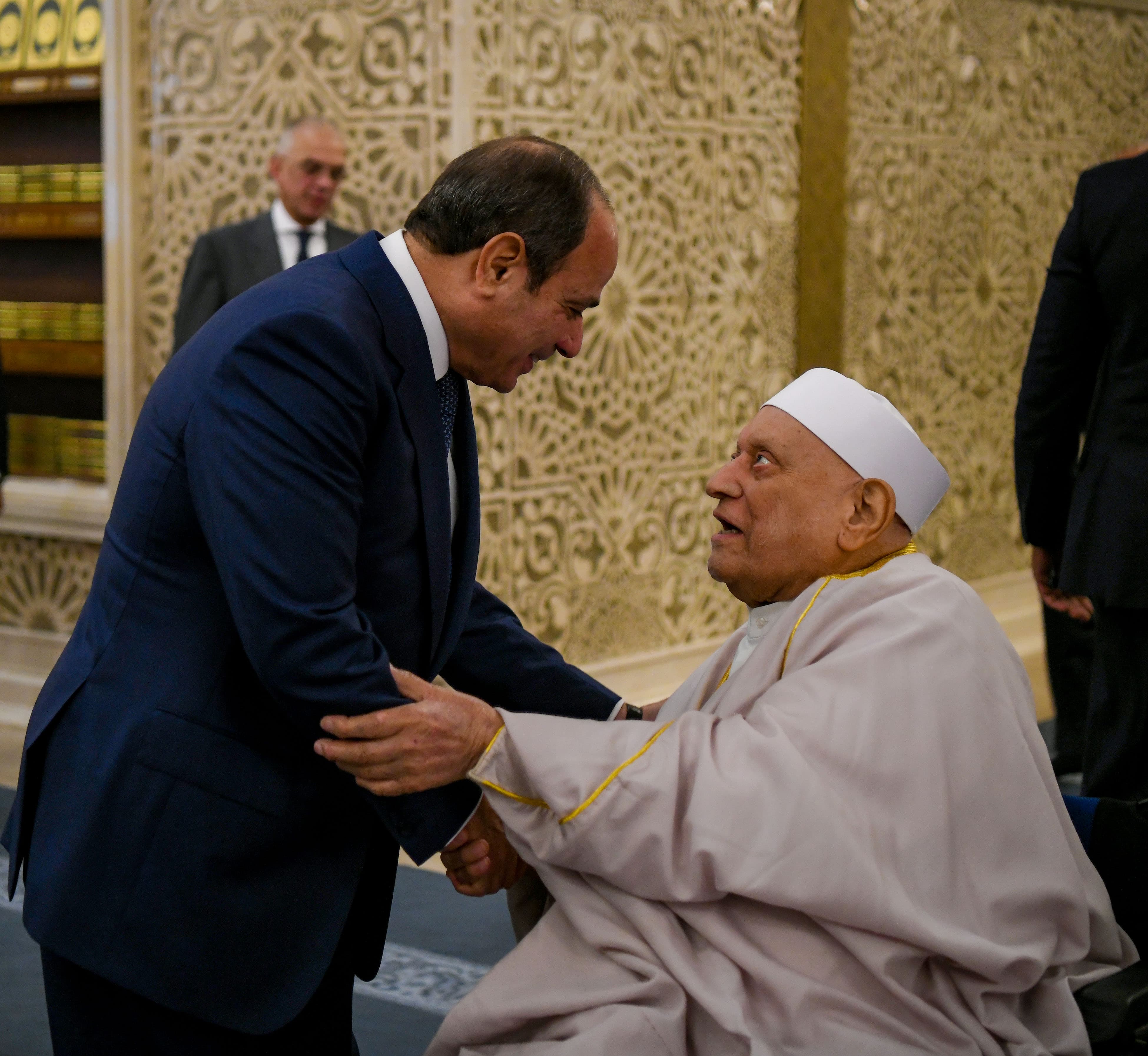 الرئيس السيسى والدكتور أحمد عمر هاشم الرئيس السيسى والدكتور أحمد عمر هاشم