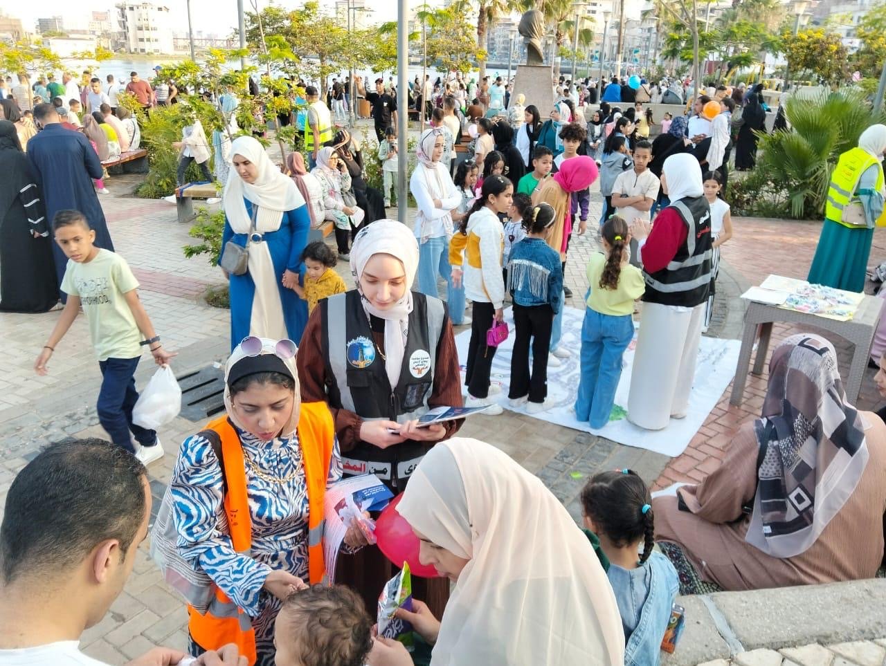 صندوق مكافحة الإدمان ينفذ أنشطة بالمناطق المطورة والحدائق العامة للتوعية بأضرار المخدرات