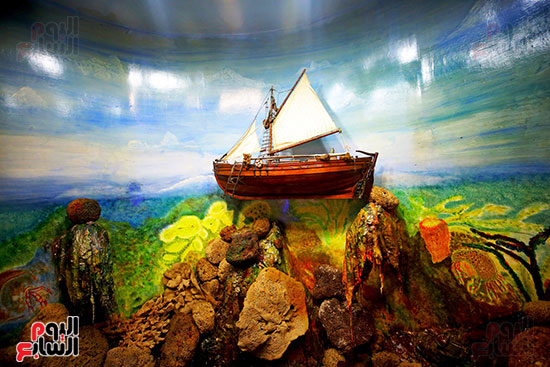 مجسم لاحد المراكب