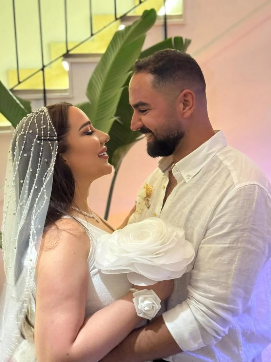 عقد قران اسما شريف منير عقد قران اسما شريف منير