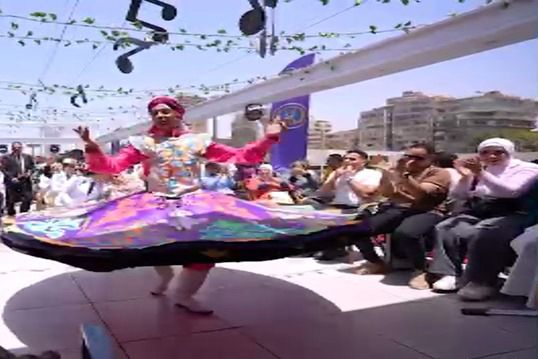 الاحتفال مع كبار السن (13)