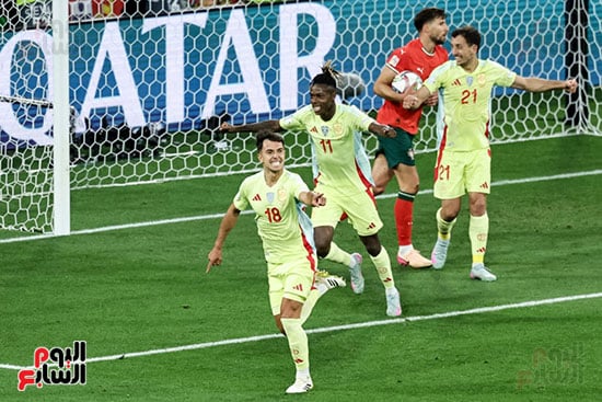 زوبيمندي يختفل بالهدف الأول