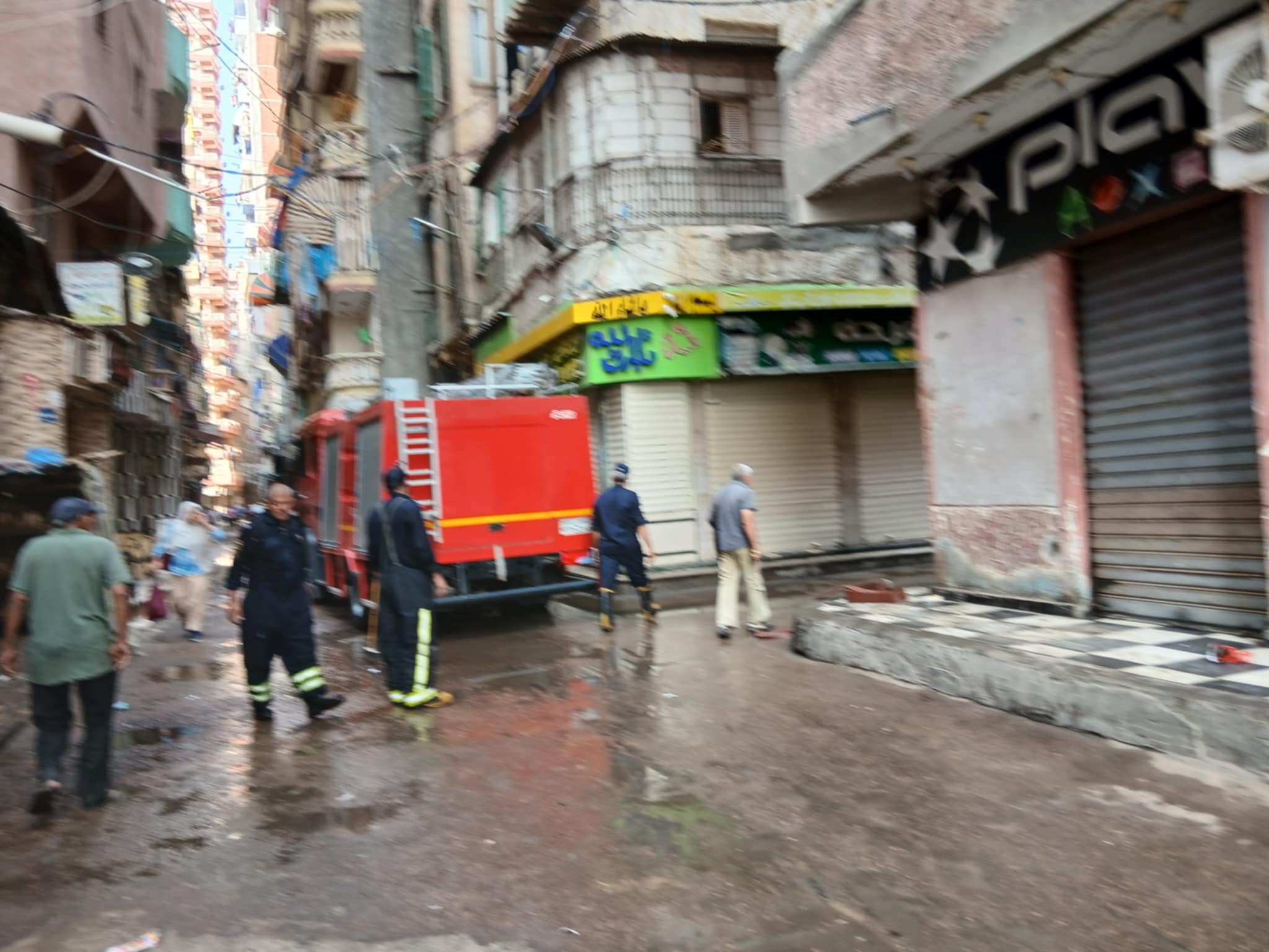 حريق بمخزن بلاسيتك في الجمرك بالإسكندرية