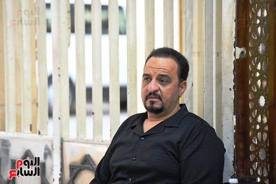 هشام إسماعيل فى عزاء والدته هشام إسماعيل فى عزاء والدته