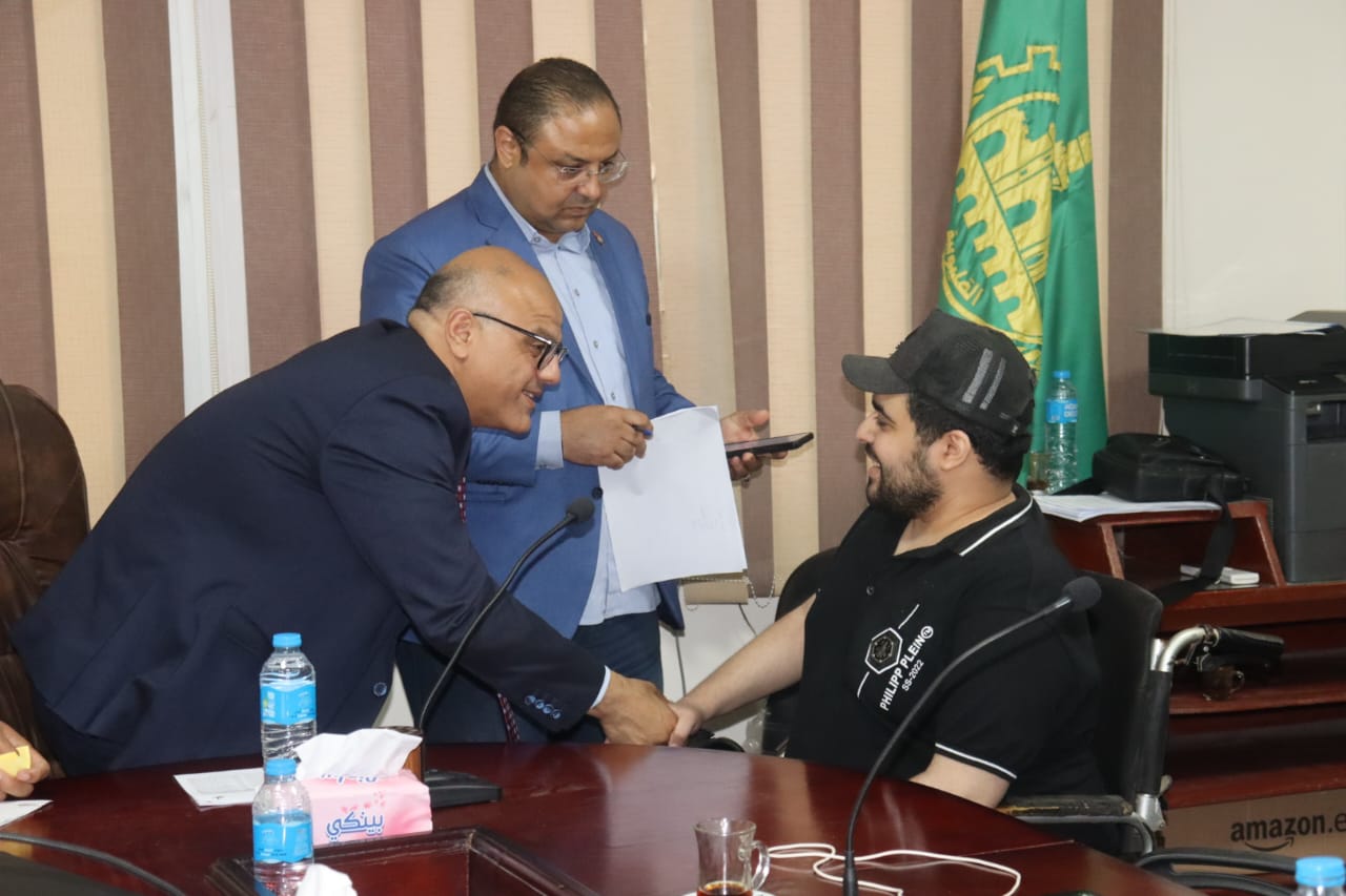 خلال لقاء المواطنين خلال لقاء المواطنين