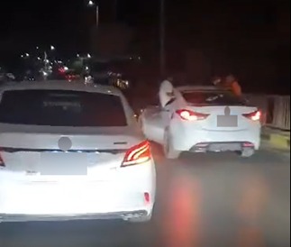 لحظة الاستعراض بالسيارات في بنى سويف