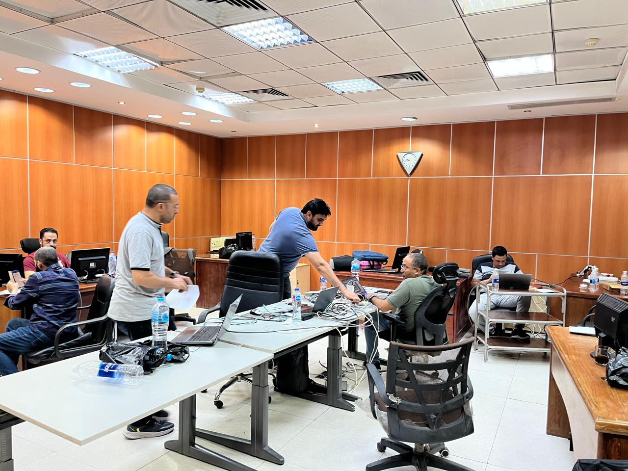 جهود إعادة الخدمة بعد حريق سنترال رمسيس
