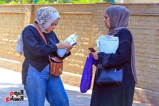 اخر امتحانات الثانوية العامة