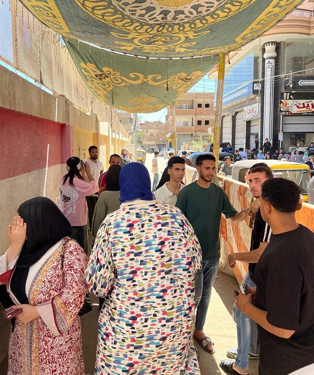 دخول طلاب الثانوية العامة للجان في اليوم الاخير دخول طلاب الثانوية العامة للجان في اليوم الاخير