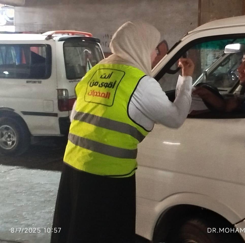 جانب من حملة  صندوق مكافحة الإدمان فى المواقع لرفع وعى السائقين بخطورة تعاطى المخدرات