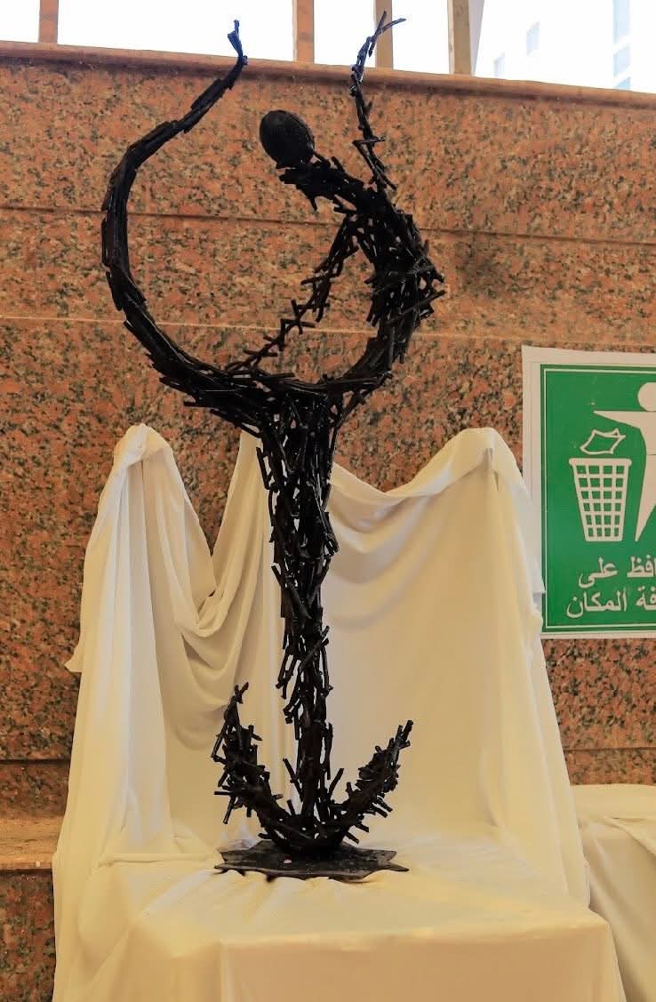 مشروع تخرج يجسد رحلة الإنسان في البحث عن الأمان