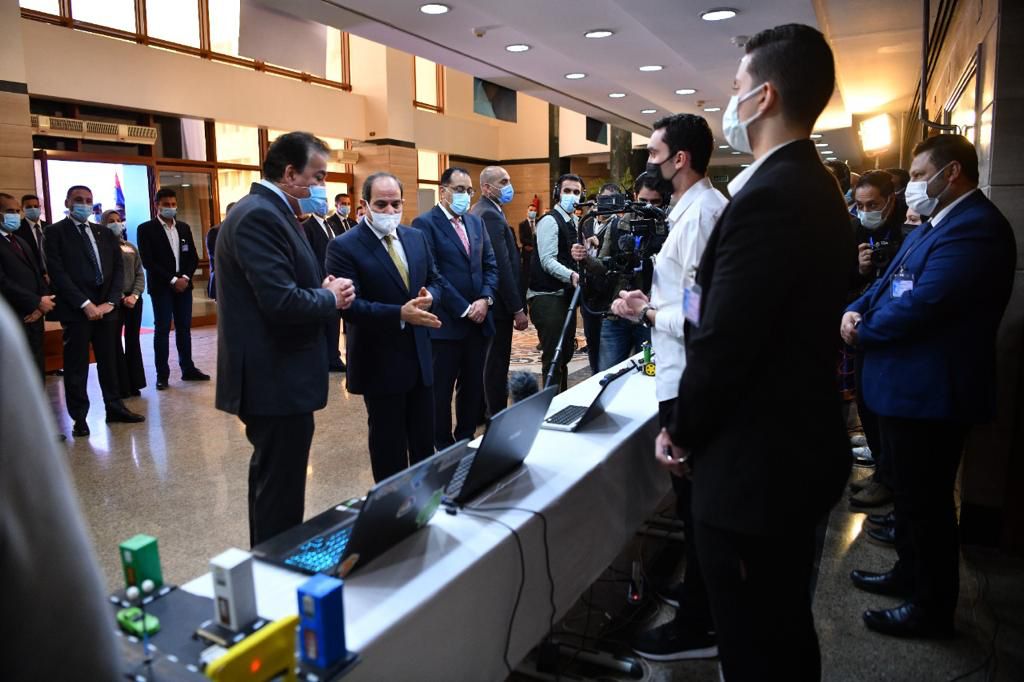 الرئيس بكلية الذكاء الاصطناعي