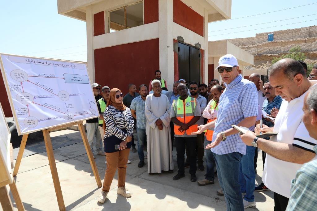 محافظ أسوان يتابع مشروعات الصرف محافظ أسوان يتابع مشروعات الصرف
