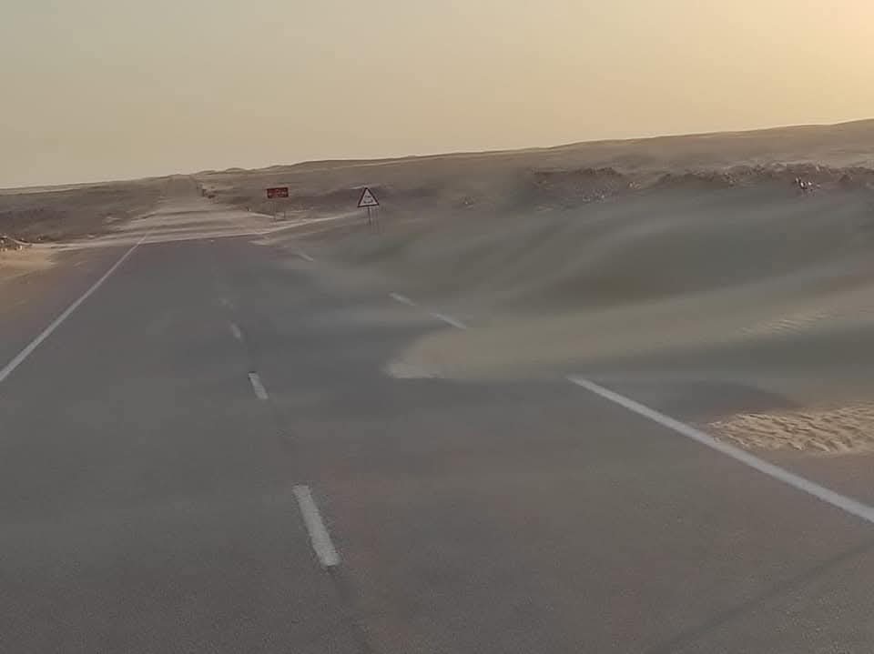 زحف مستمر للكثبان على الطرق زحف مستمر للكثبان على الطرق