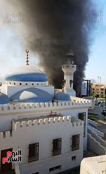 حريق فى دبى مول في الشيخ زايد (4)